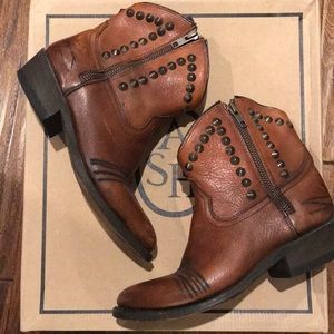 ASH ankle studded distressed style western boots